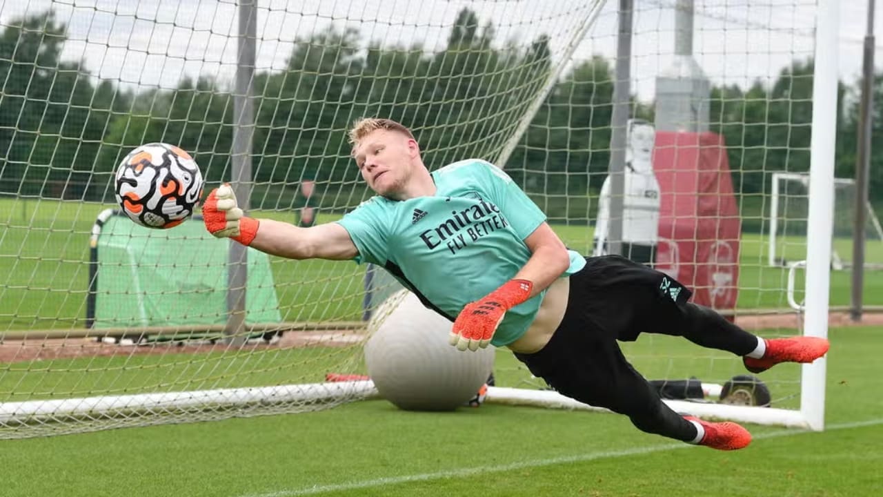 Aaron Ramsdale Biography