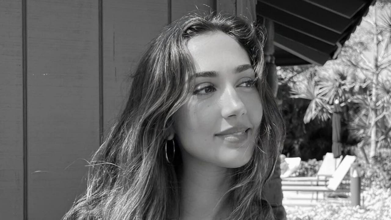 Javier Hernandez Chicharito Net Worth in 2026: Salary, and Earnings Chicharito Girlfriend Nicole McPherson