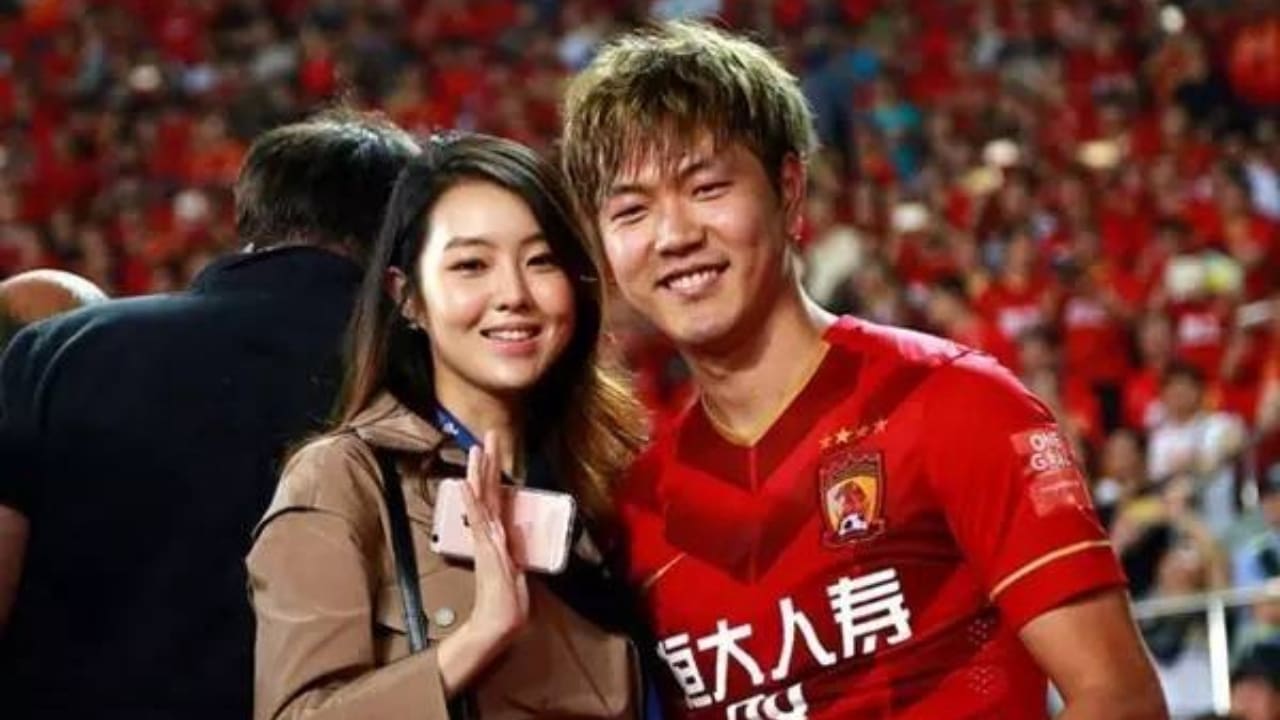 Kim Young-kwon's wife Deng Ziqi