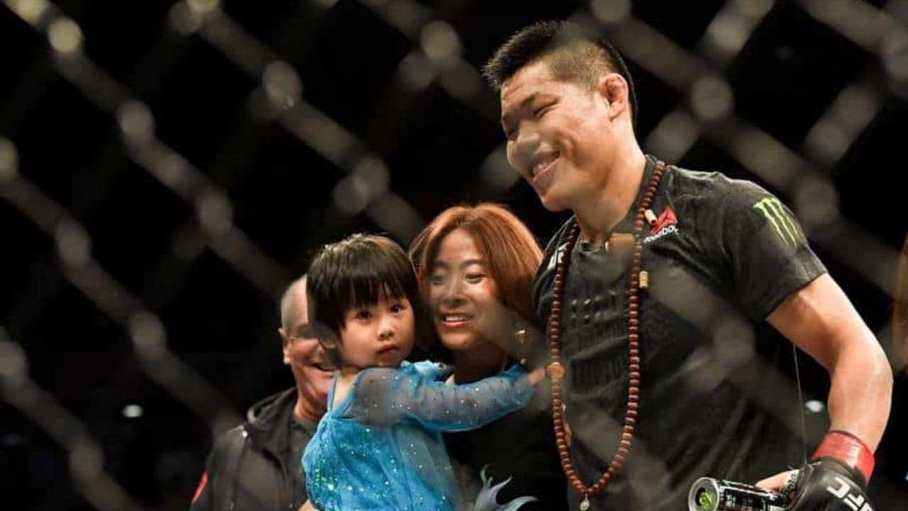 Li Jingliang and his family