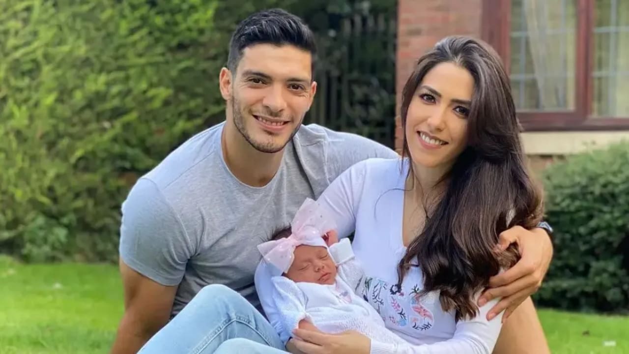 Raul Jimenez Girlfriend - Daniela Basso