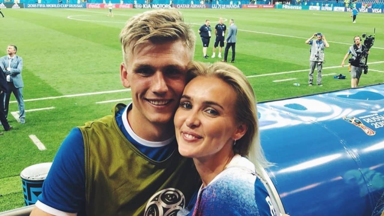 Runar Alex Runarsson girlfriend Asdis Bjork