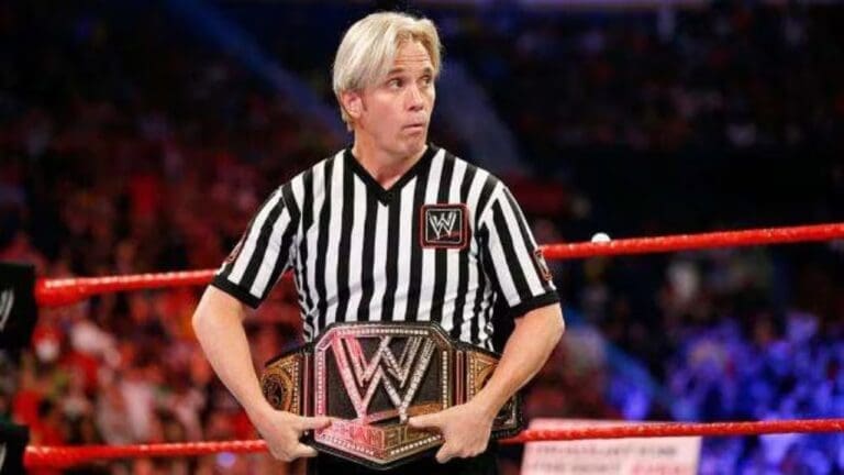 How to Become a WWE Referee