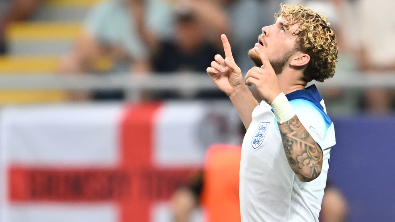 Emile Smith Rowe Biography