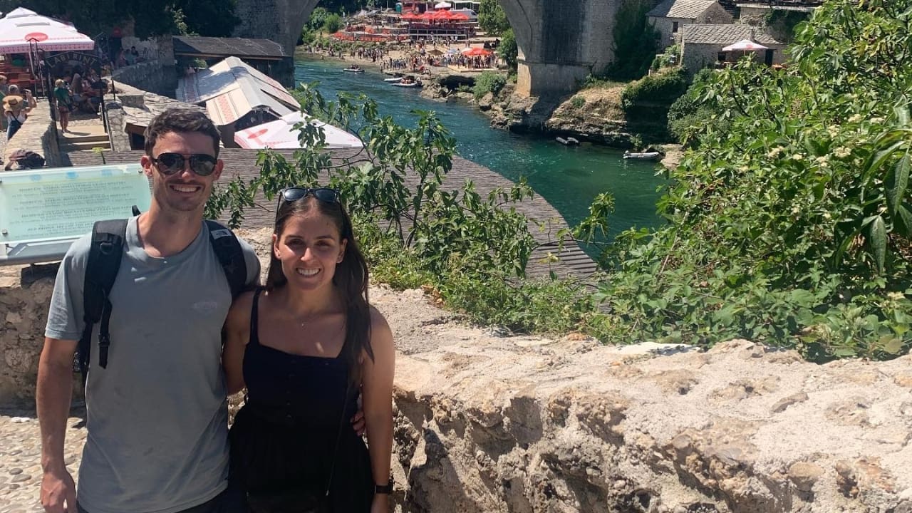 Scott Edwards girlfriend is Des