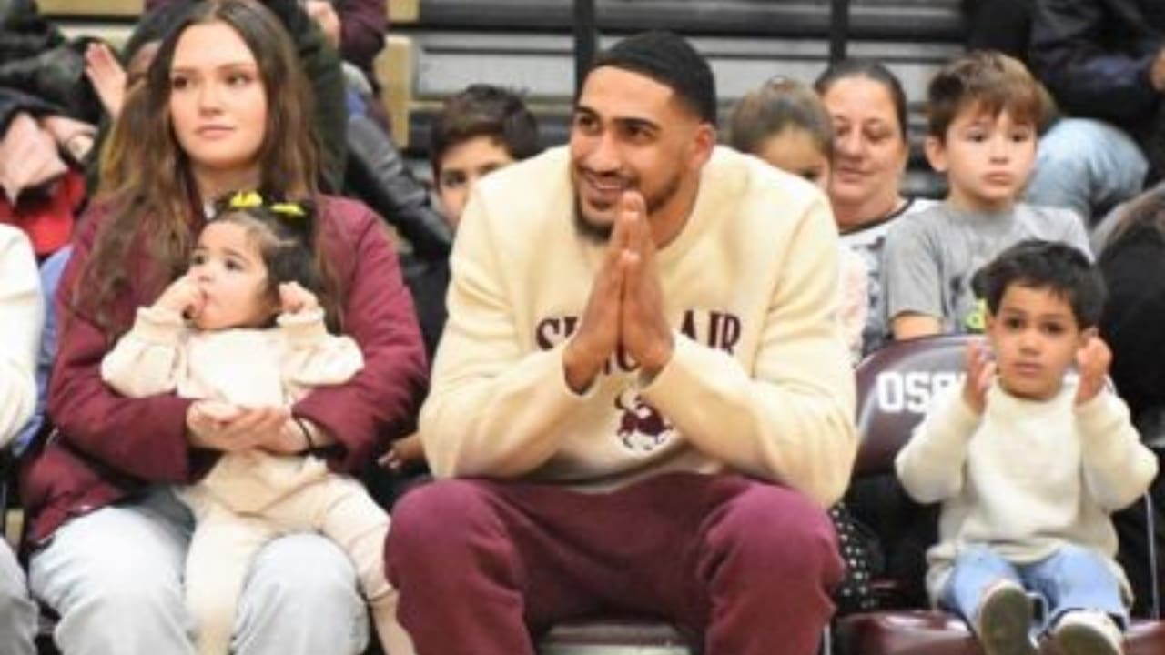 Obi Toppin with his girlfriend Magdalena Bellinger