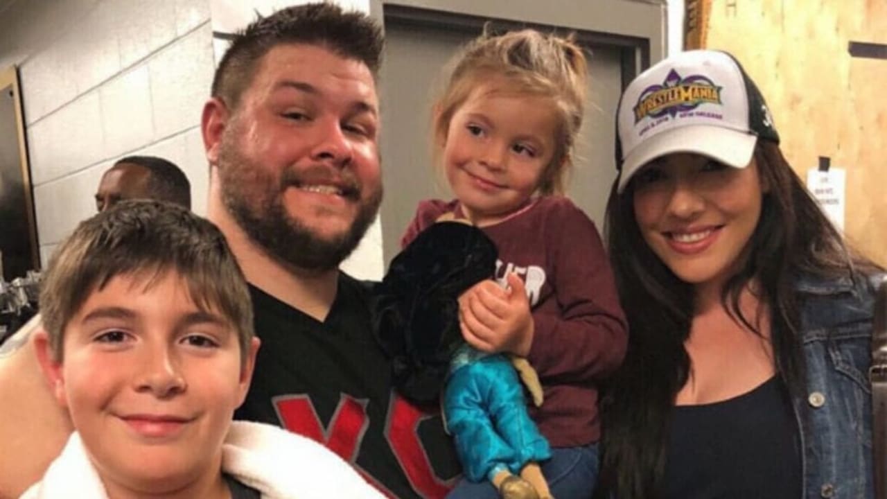 Kevin Owens with his wife Karina Elias