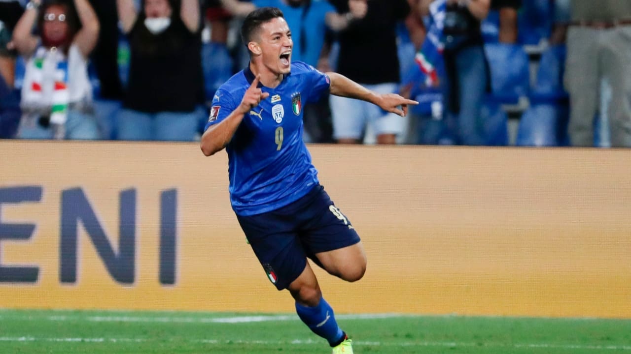 Giacomo Raspadori Biography