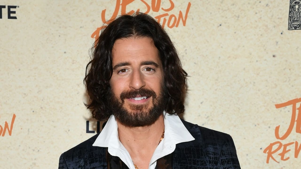 Jonathan Roumie Biography