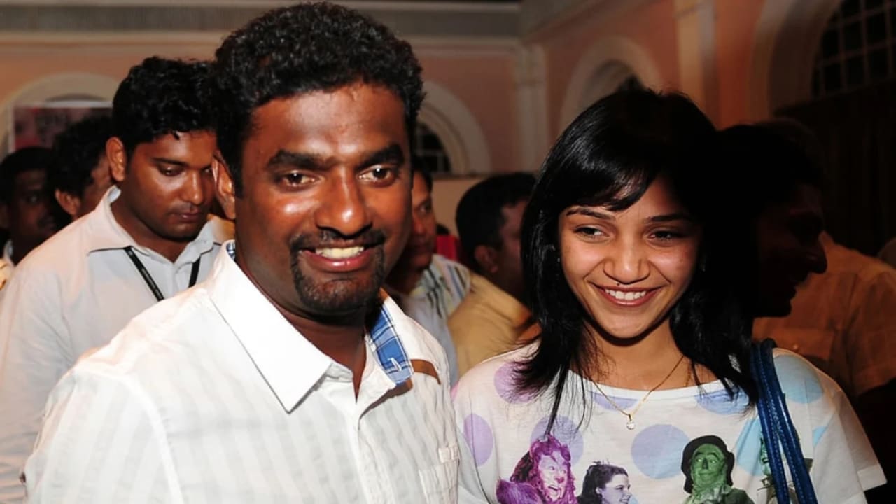 Muttiah Muralitharan wife is Madhimalar Ramamurthy