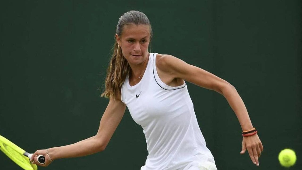 Selena Janicijevic Biography