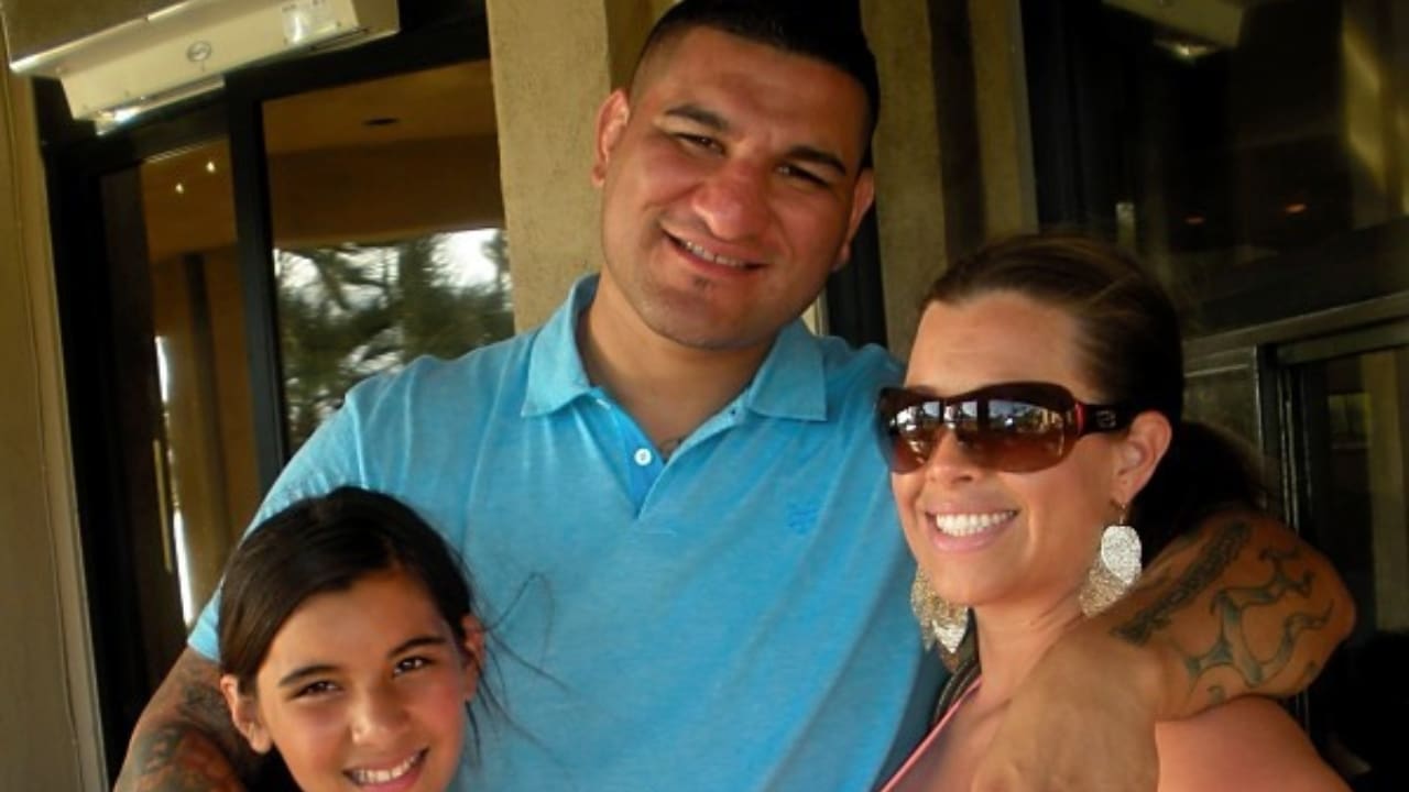 Chris Arreola is married to Erin Arreola