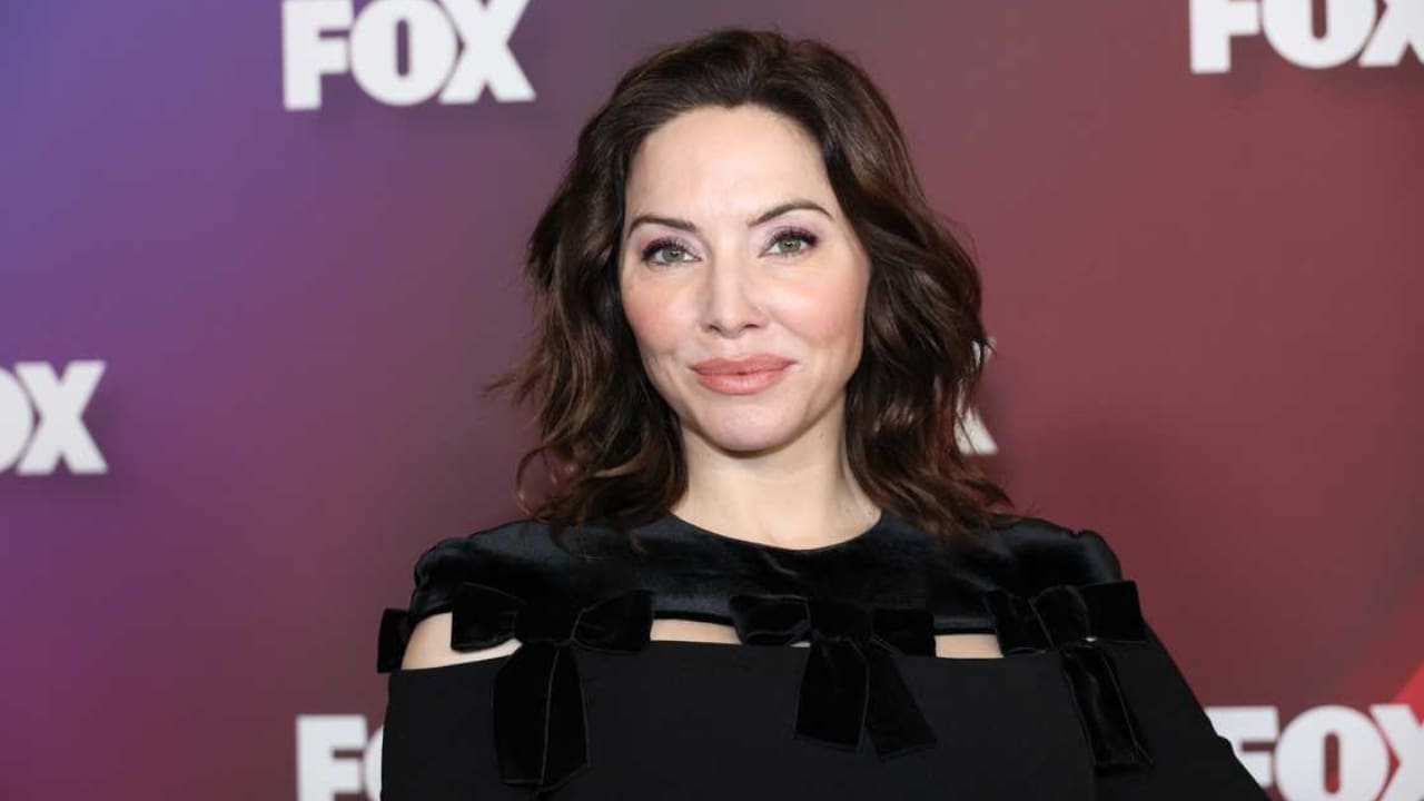 whitney cummings Net worth Details whitney cummings Net worth Details