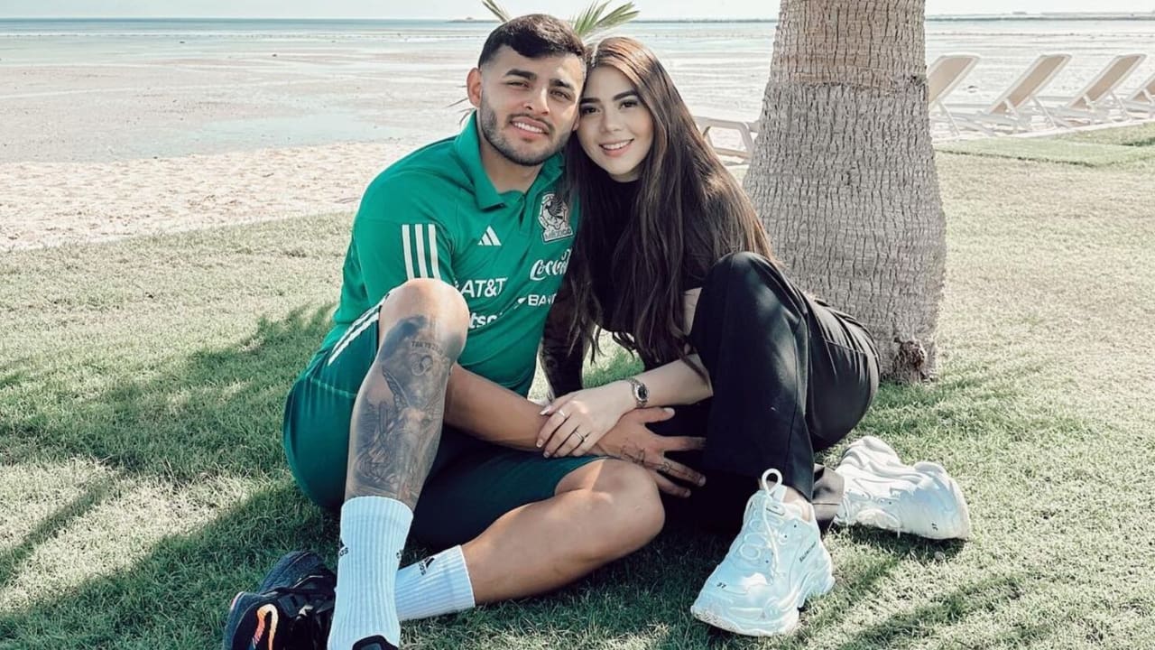 Ernesto Vega Net Worth in 2026: Contract, Career Earnings Alexis Vega is currently in a relationship with Mexican model Paula Gonzalez.