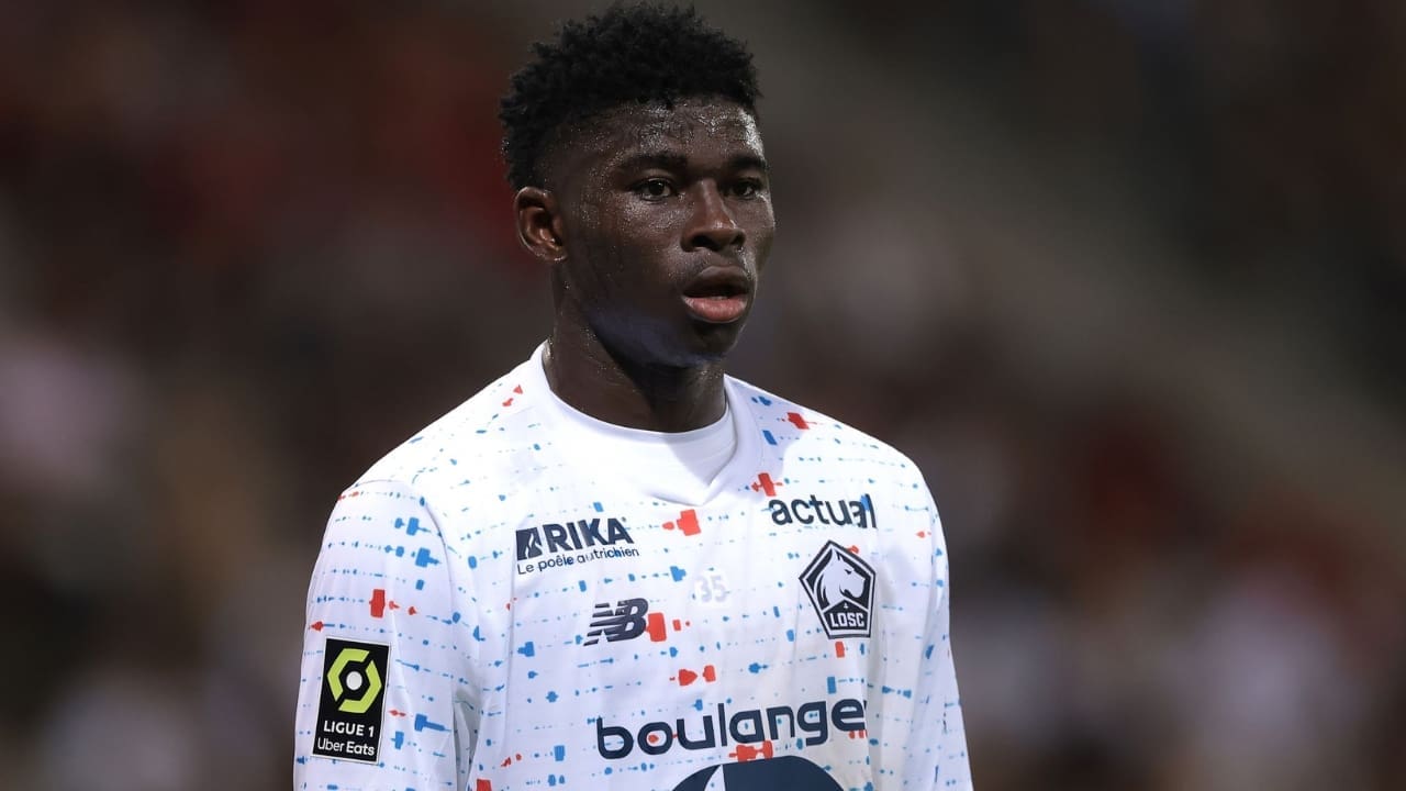 Carlos Baleba Biography