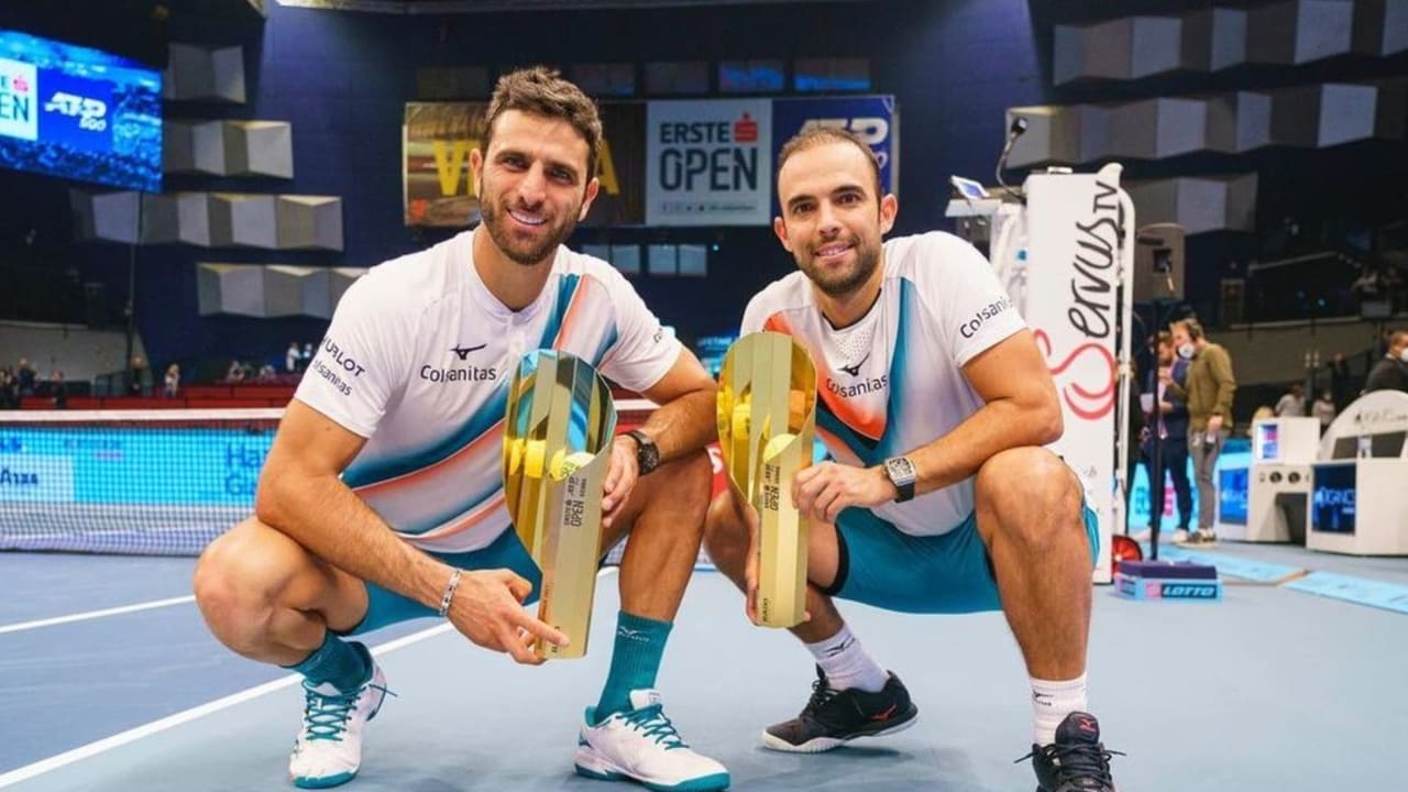 Robert Farah Biography