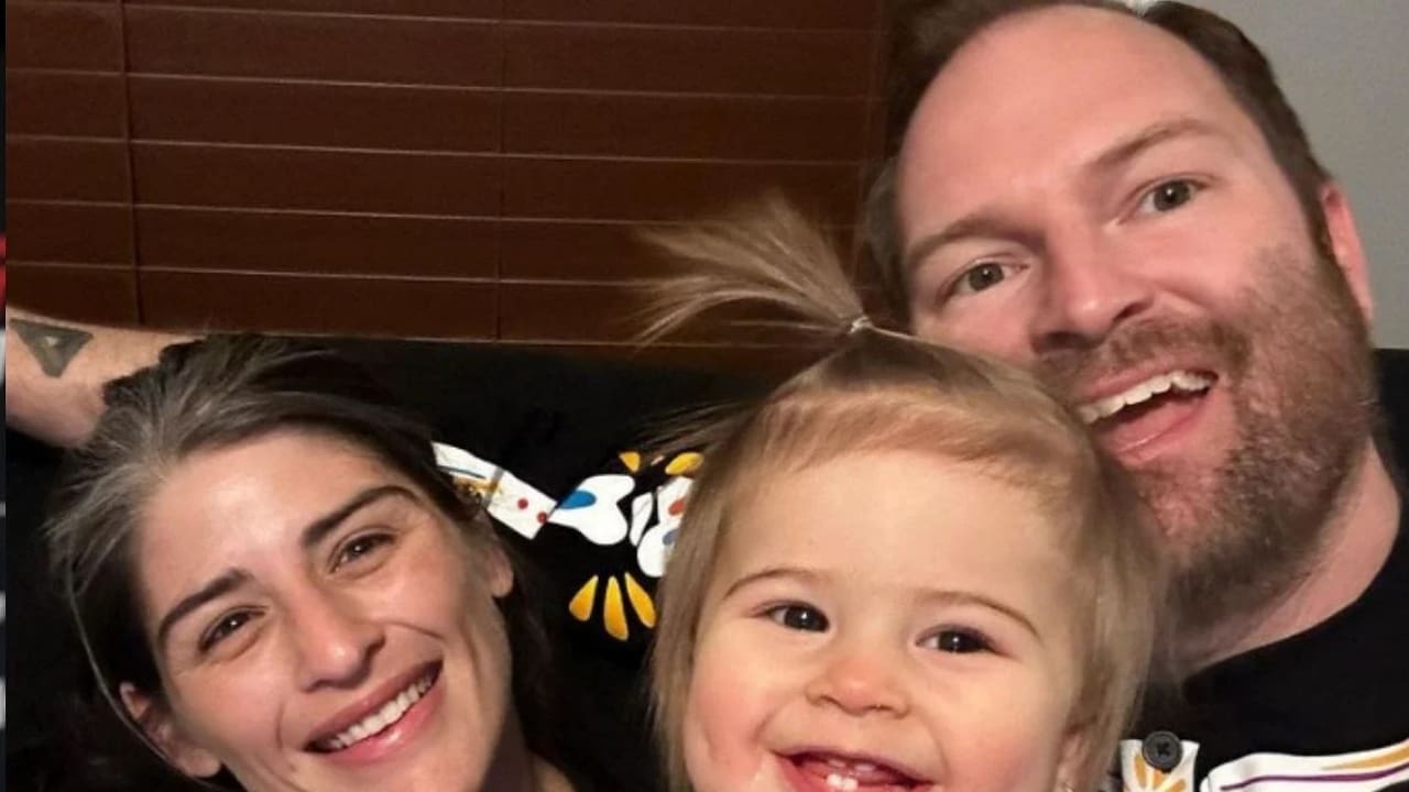 Julia Avila is married to Cody Shumate