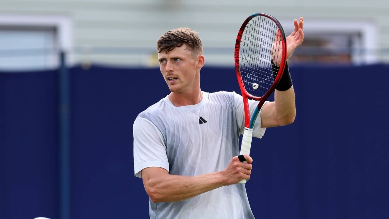 Billy Harris's Biography