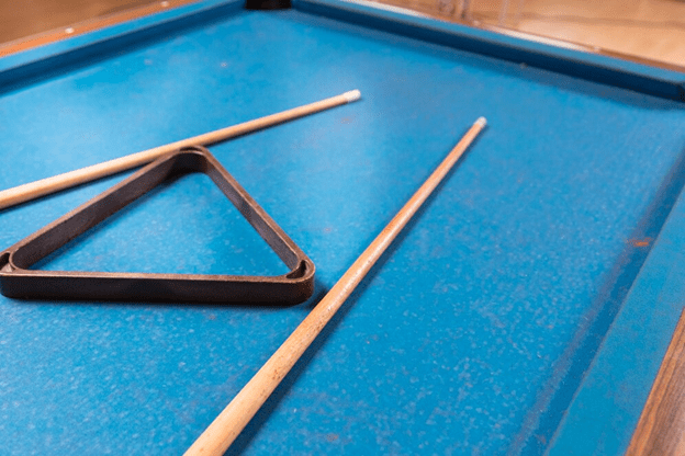 How to Straighten a Pool Cue