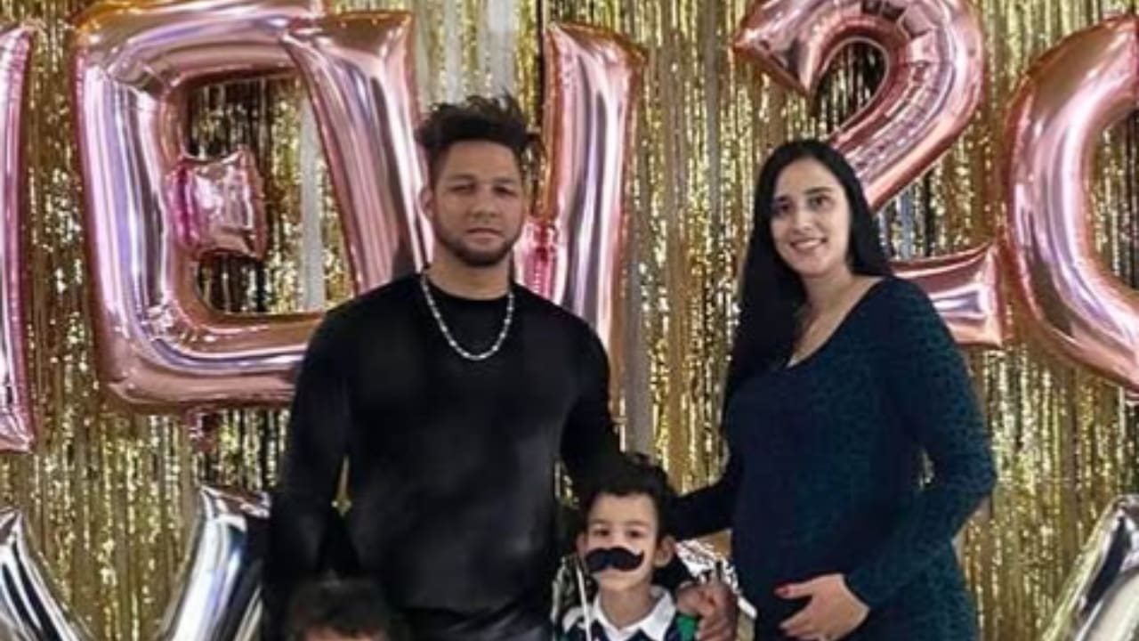 Yuli Gurriel Net Worth in 2026: Career Earnings, Contract, Salary, Wife Yuli Gurriel his wife Lianet Barrera