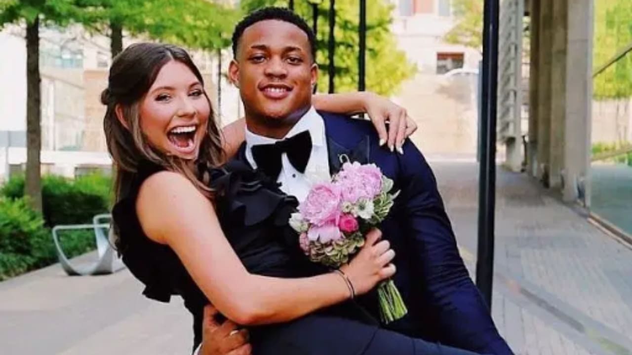 Jase McClellan his Girlfriend Melia Miller