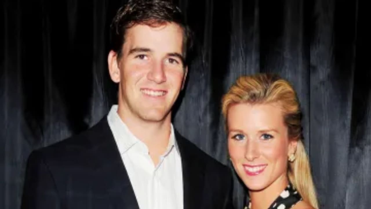 Daniel Jones his Girlfriend Ella Bonafede