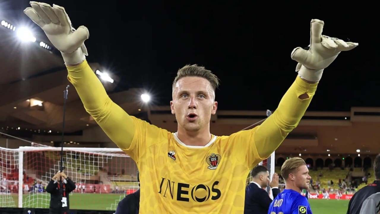 Marcin Bulka's Net Worth Details Marcin Bulka celebrating after a match